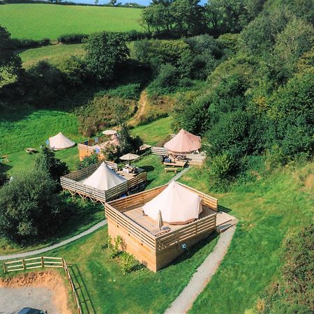 Willow Valley Glamping Bude Kültér fotó
